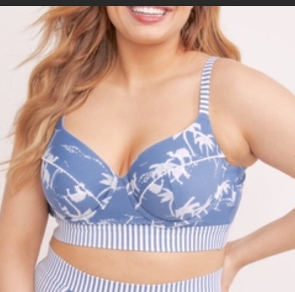 NWT Cacique Swim Bikini Top 44D Lightly Lined Balconette Blue White Swimsuit